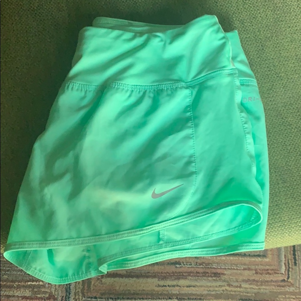 Nike running shorts size medium with liners